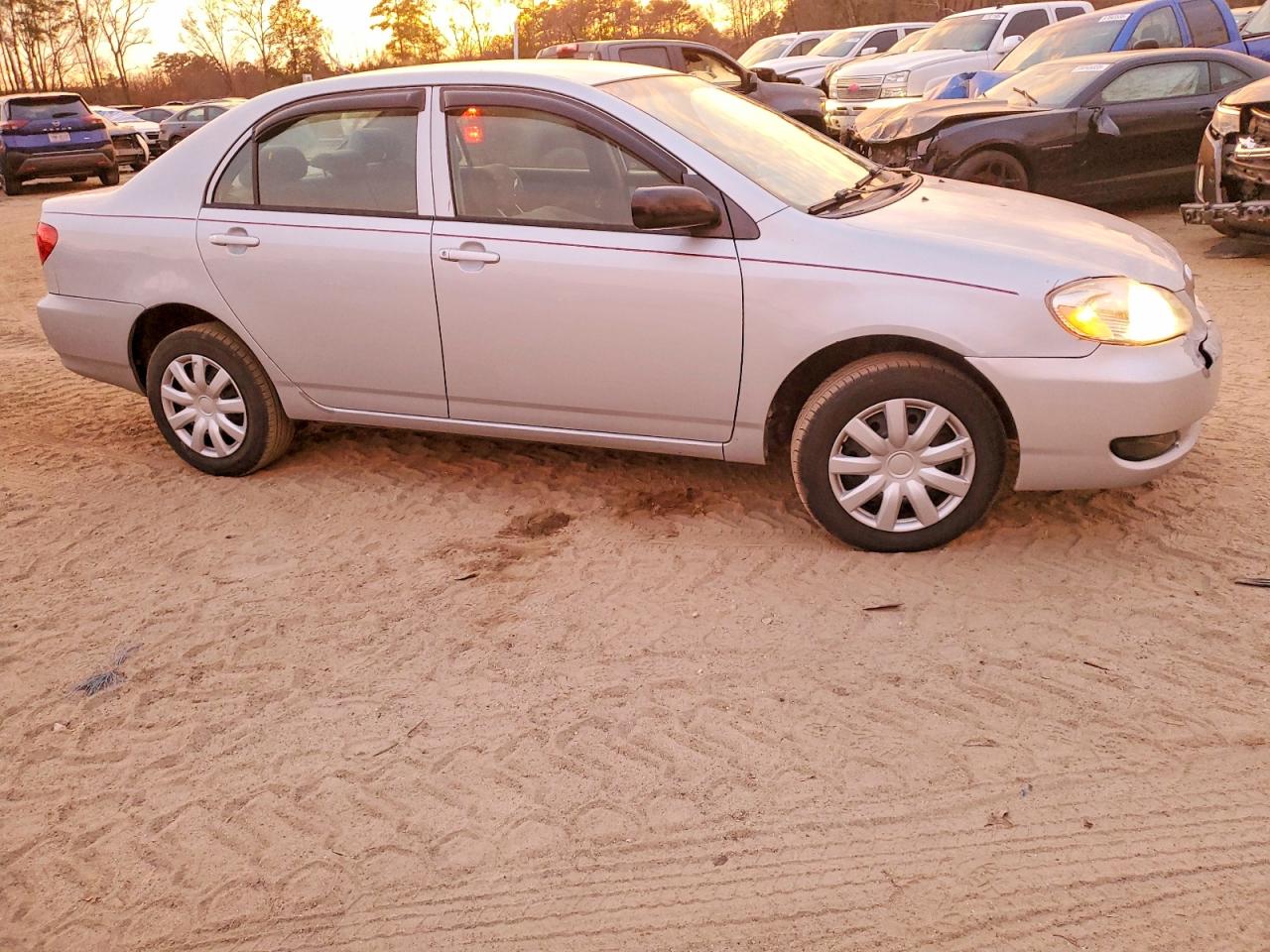 2006 TOYOTA COROLLA CE photo 10