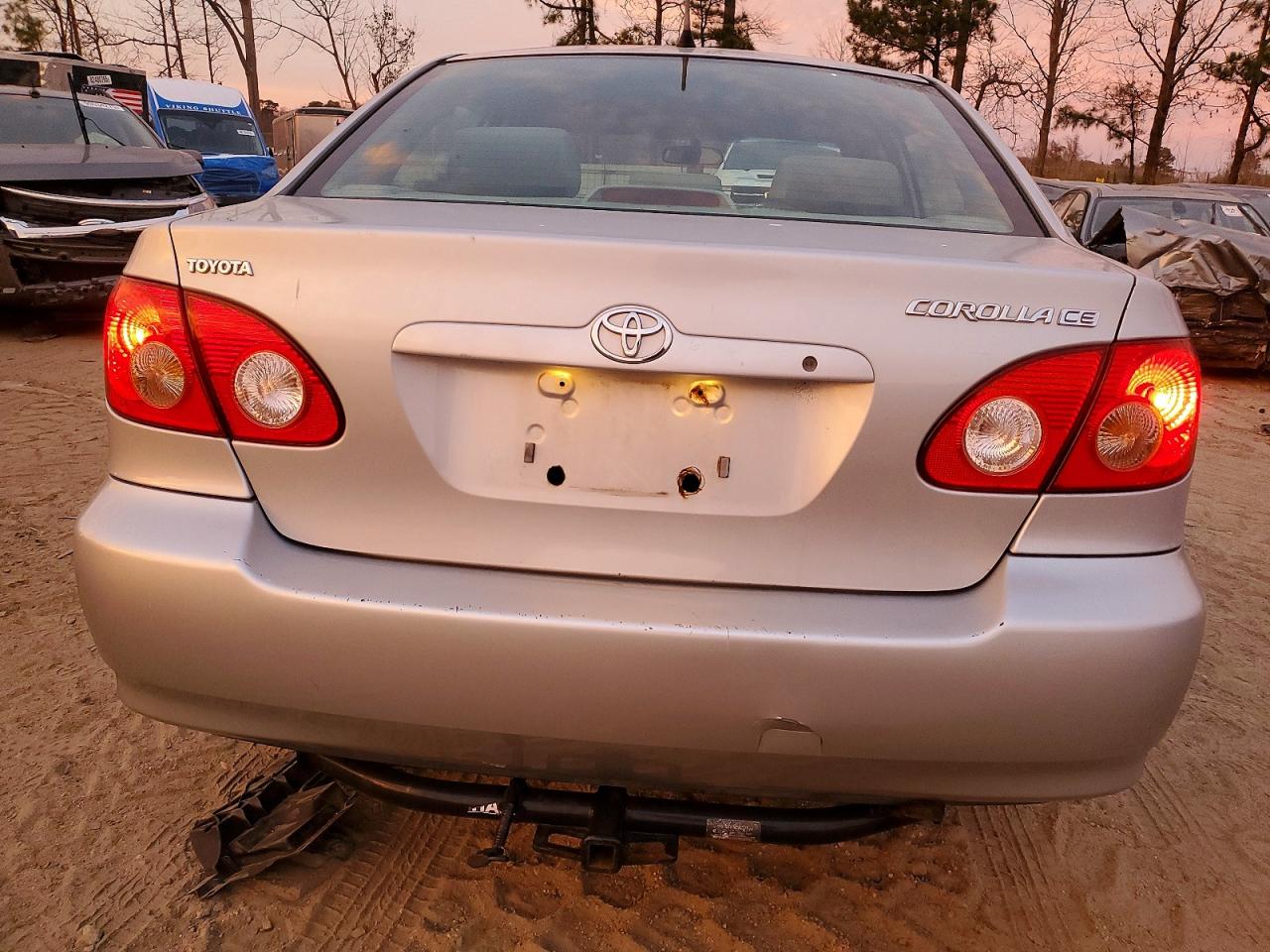 2006 TOYOTA COROLLA CE photo 16