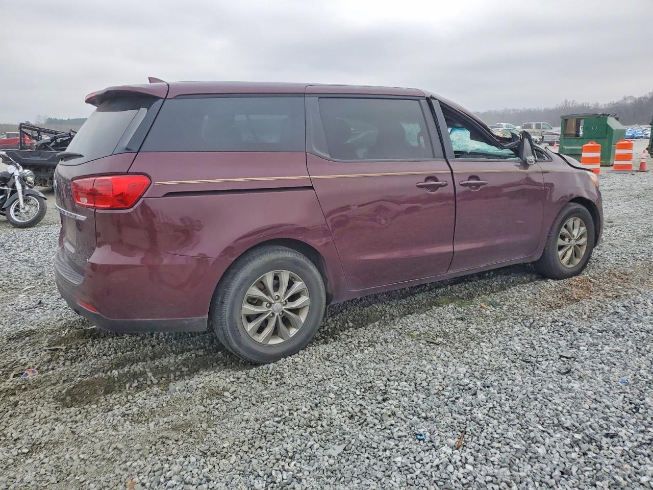 2019 KIA SEDONA LX photo 3