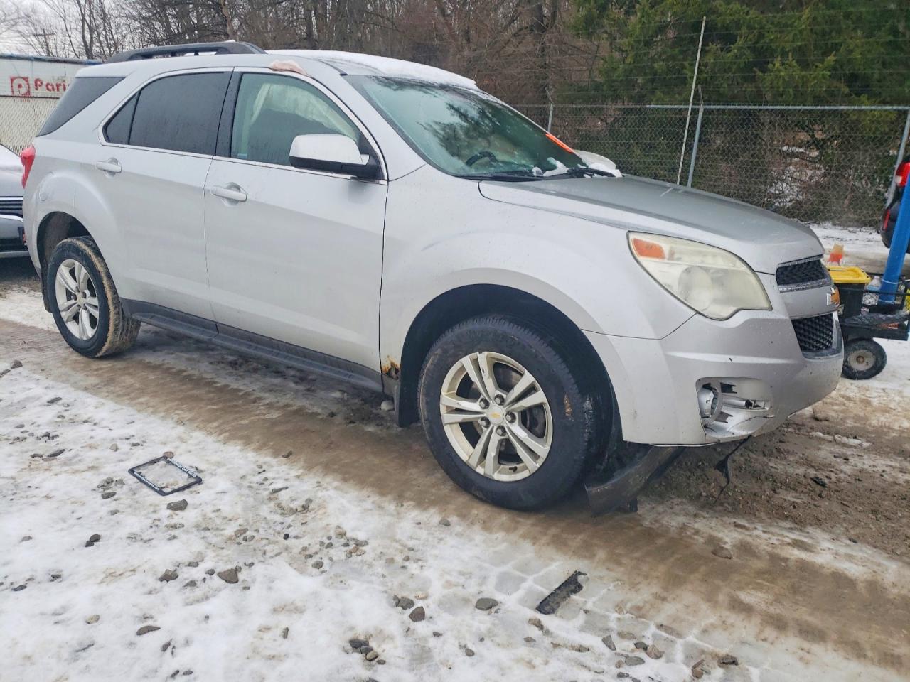 2015 CHEVROLET EQUINOX LT photo 4