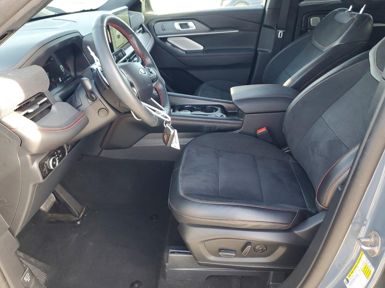 2025 FORD EXPLORER ST photo 7