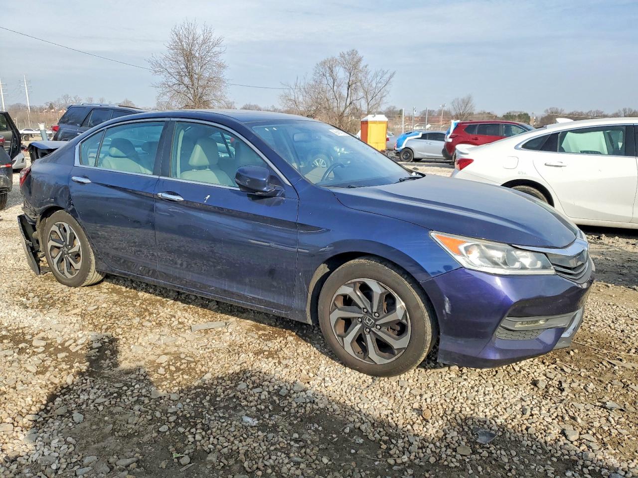 2017 HONDA ACCORD EXL photo 4