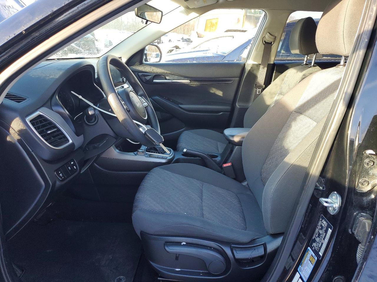 2023 KIA SELTOS LX photo 7