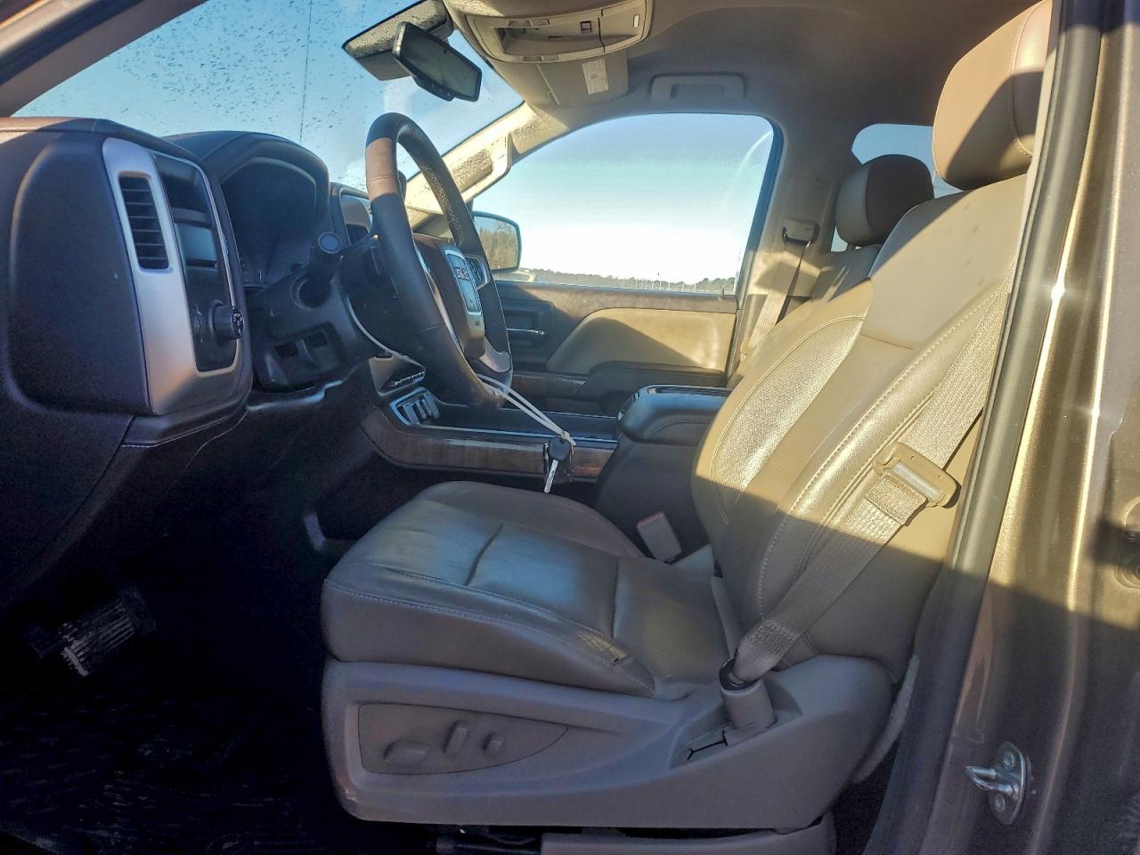 2015 GMC SIERRA C1500 SLT photo 13