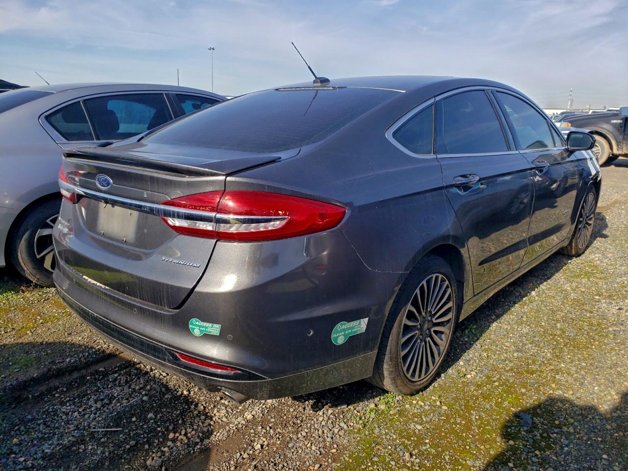 2017 FORD FUSION TITANIUM PHEV photo 3