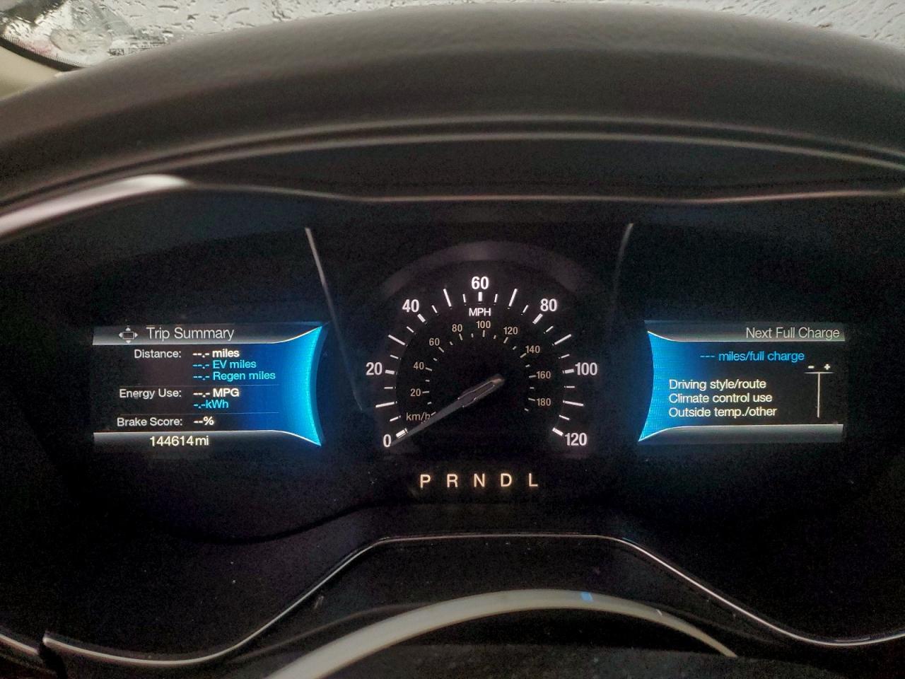 2017 FORD FUSION TITANIUM PHEV photo 9