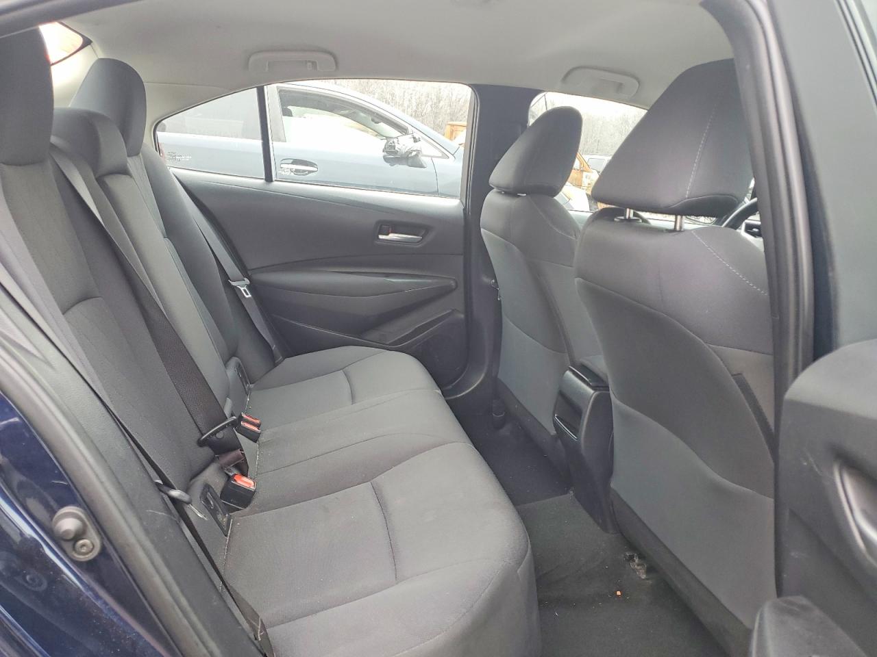 2020 TOYOTA COROLLA LE photo 10