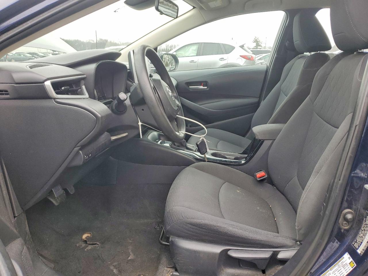 2020 TOYOTA COROLLA LE photo 7