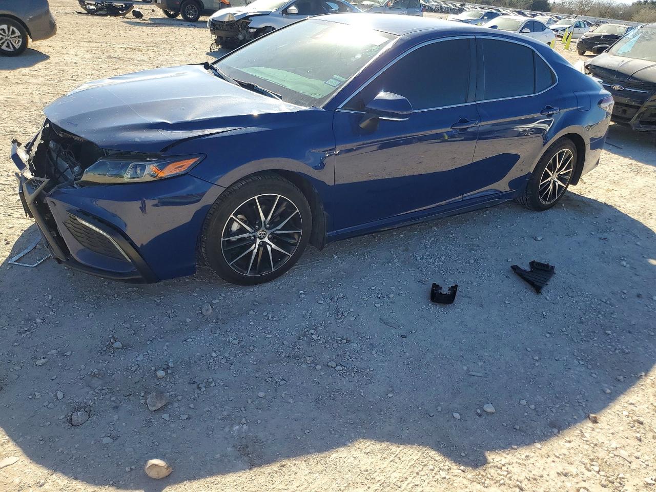 2023 TOYOTA CAMRY