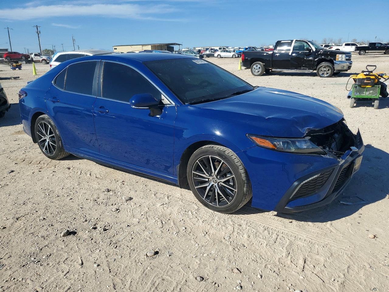 2023 TOYOTA CAMRY SE NIGHT SHADE photo 4