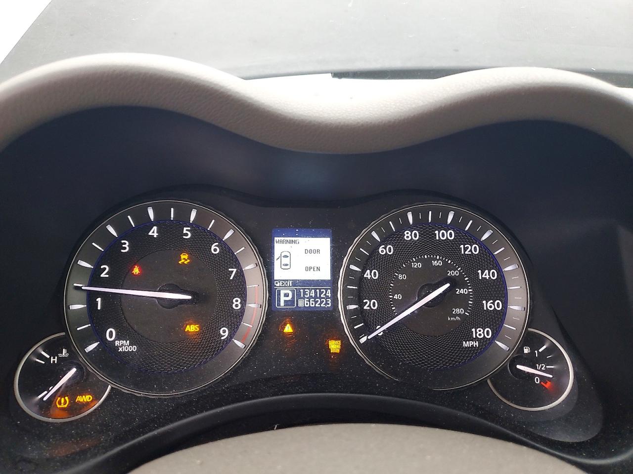 2011 INFINITI M37 X photo 17