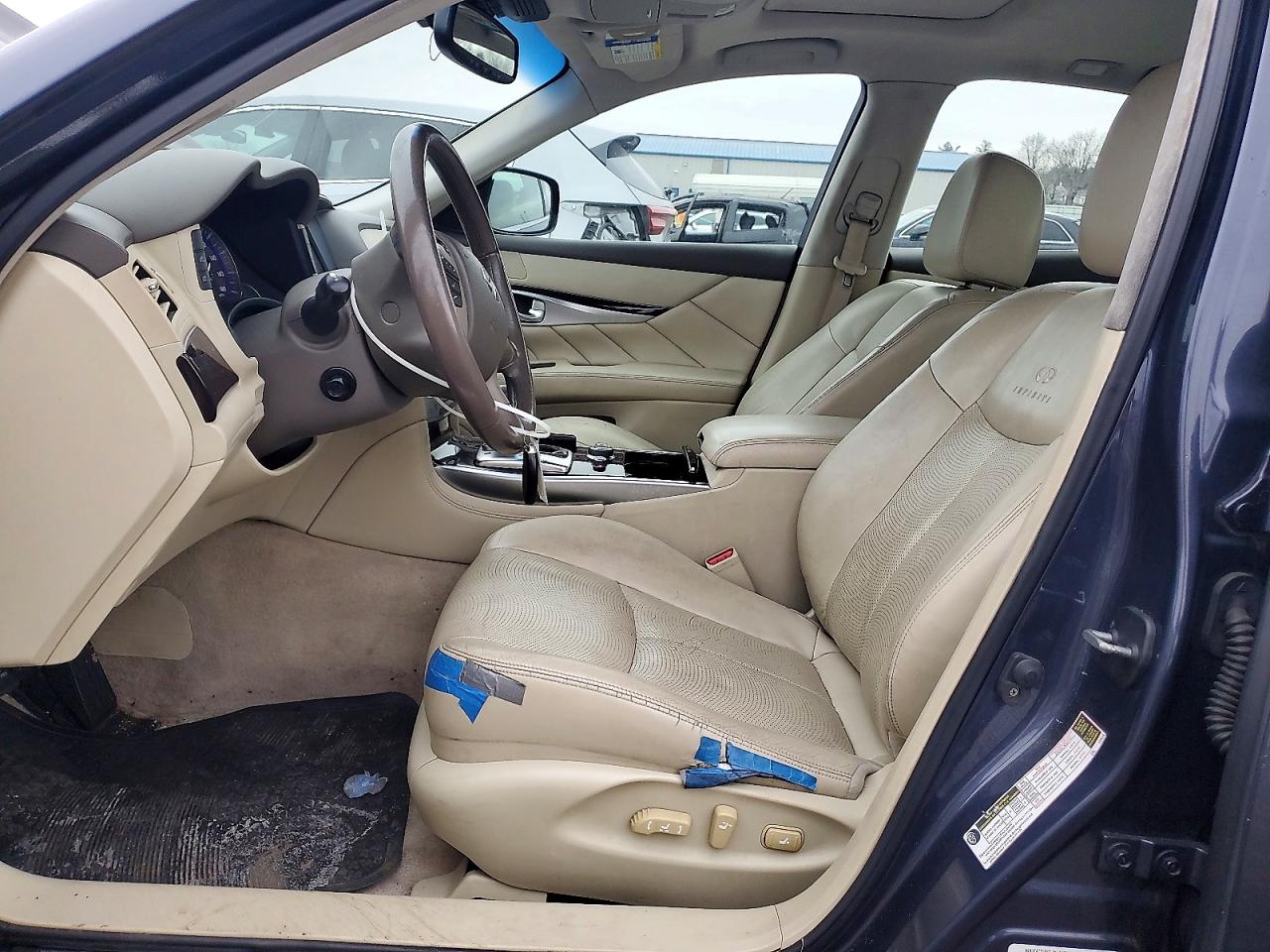 2011 INFINITI M37 X photo 13