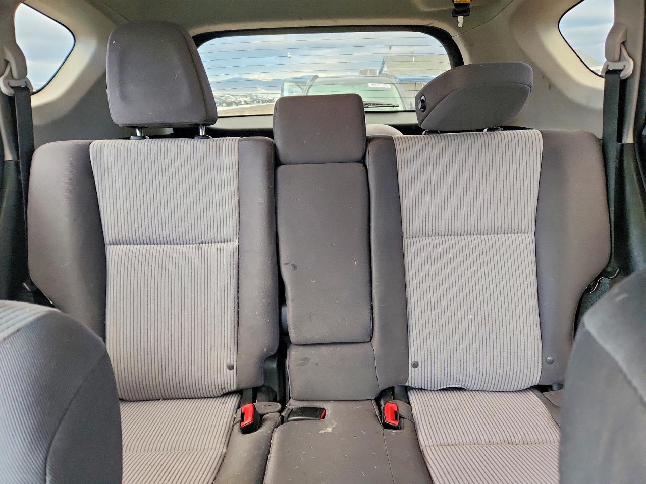 2014 TOYOTA RAV4 LE photo 10