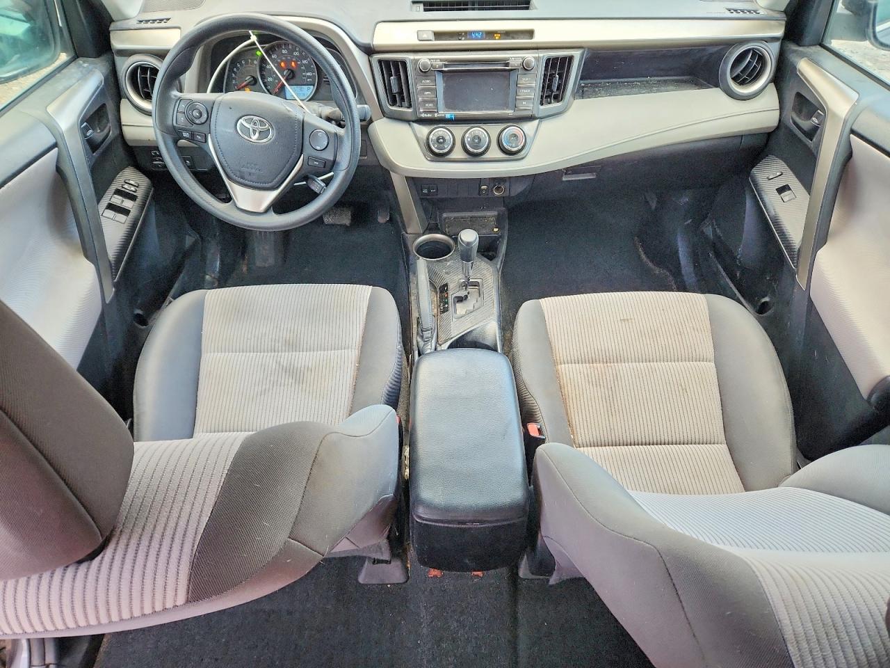 2014 TOYOTA RAV4 LE photo 8