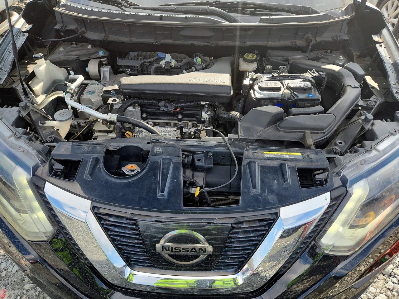 2017 NISSAN ROGUE S photo 12