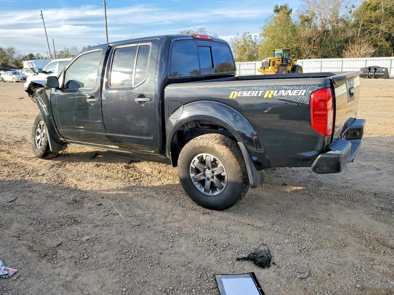 2019 NISSAN FRONTIER S photo 2