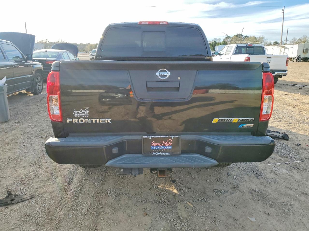 2019 NISSAN FRONTIER S photo 6