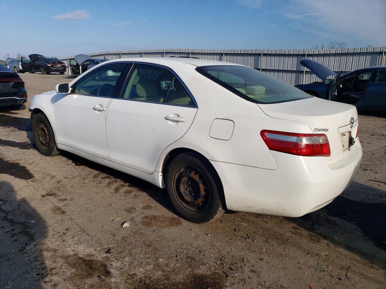 2009 TOYOTA CAMRY BASE photo 2