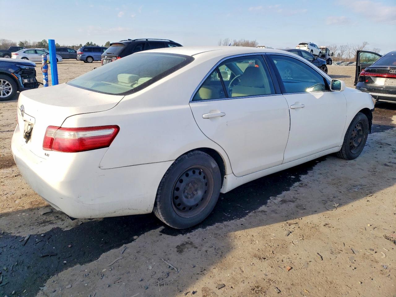 2009 TOYOTA CAMRY BASE photo 3