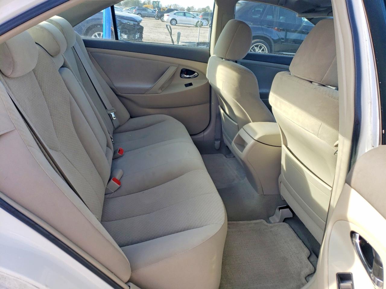 2009 TOYOTA CAMRY BASE photo 10