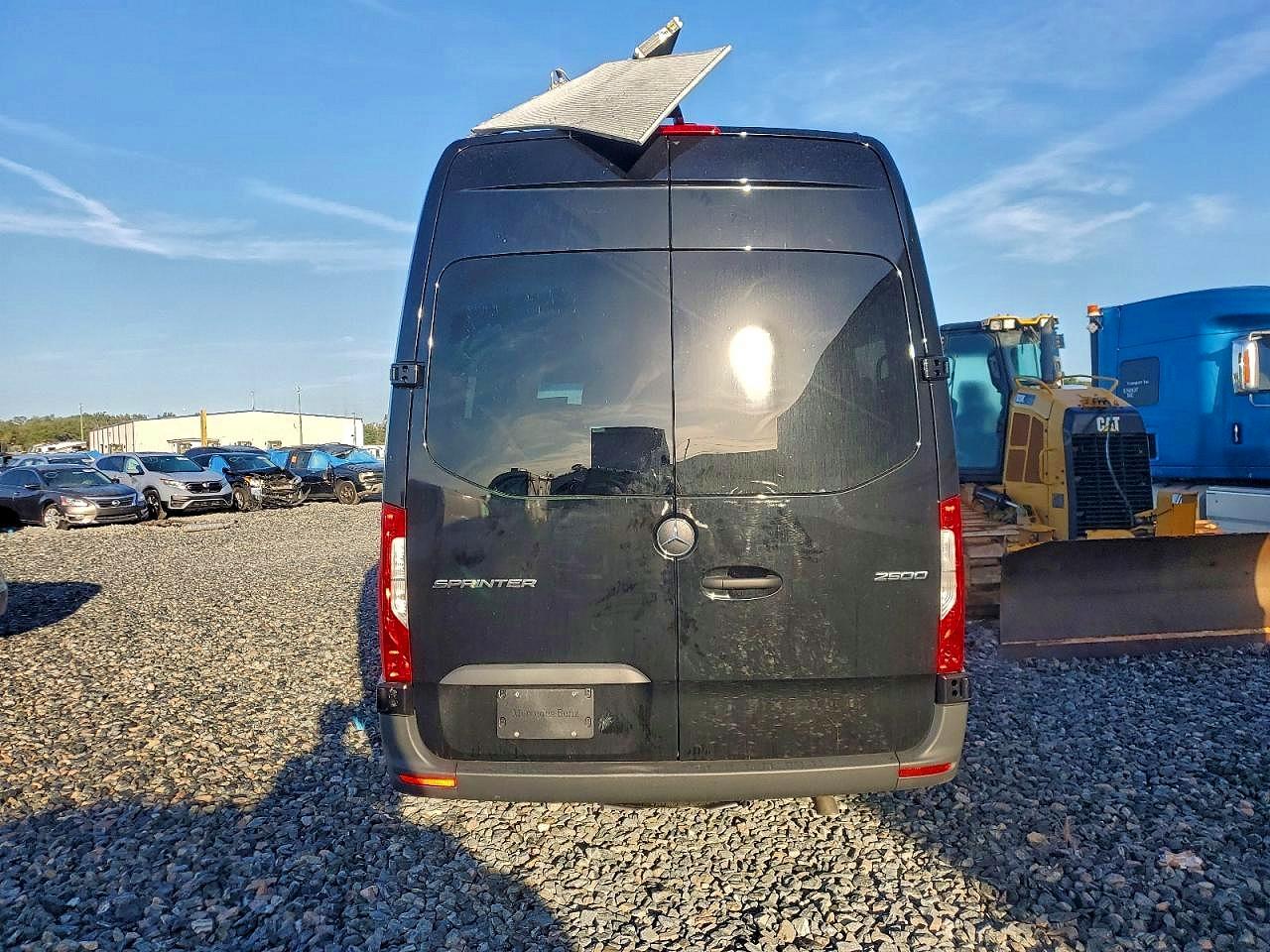 2025 MERCEDES-BENZ SPRINTER 2500 photo 6