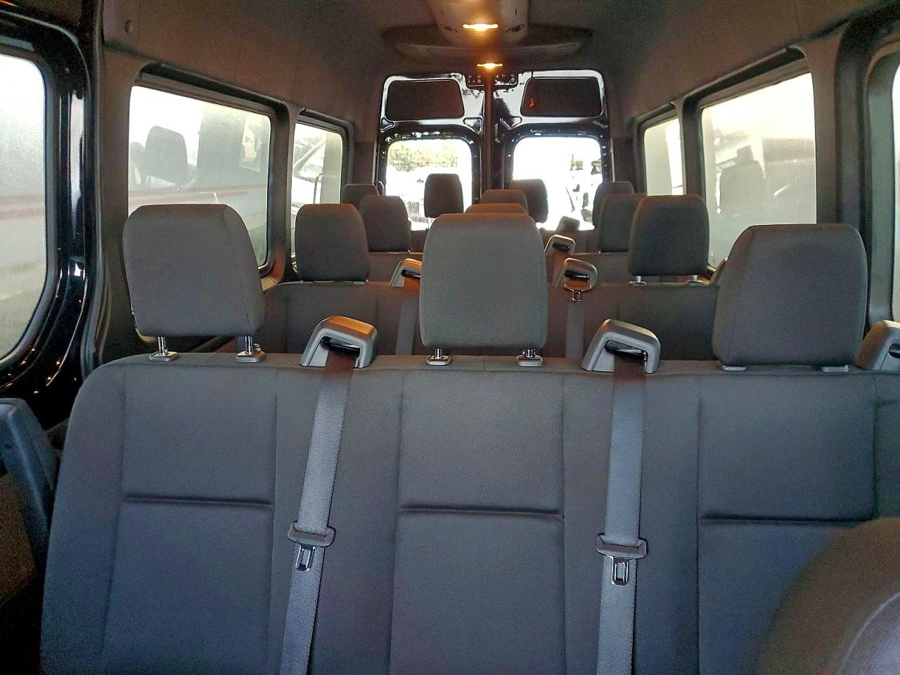 2025 MERCEDES-BENZ SPRINTER 2500 photo 10