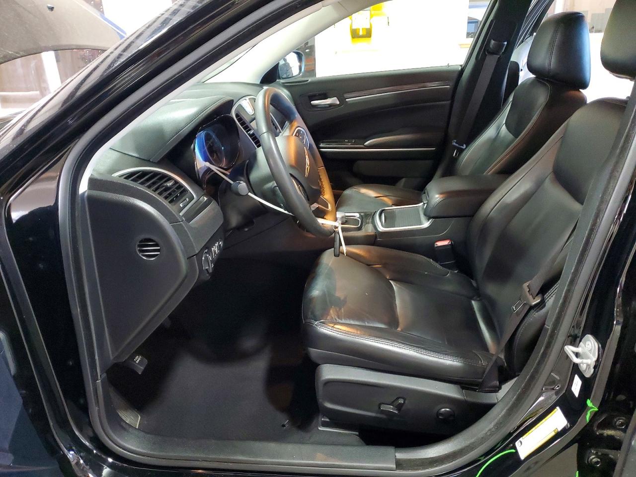 2022 CHRYSLER 300 TOURING L photo 7