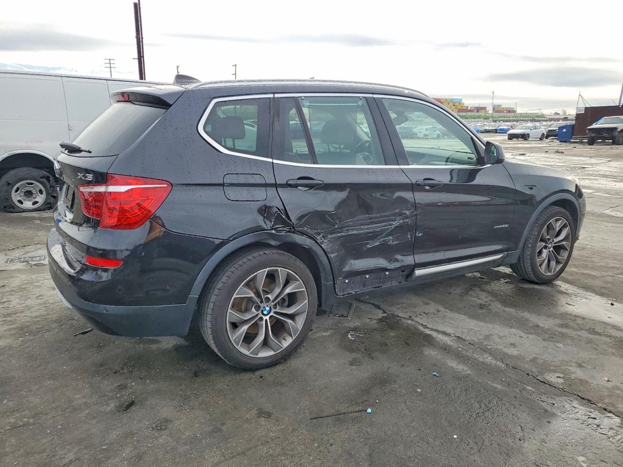 2015 BMW X3 XDRIVE28I photo 3