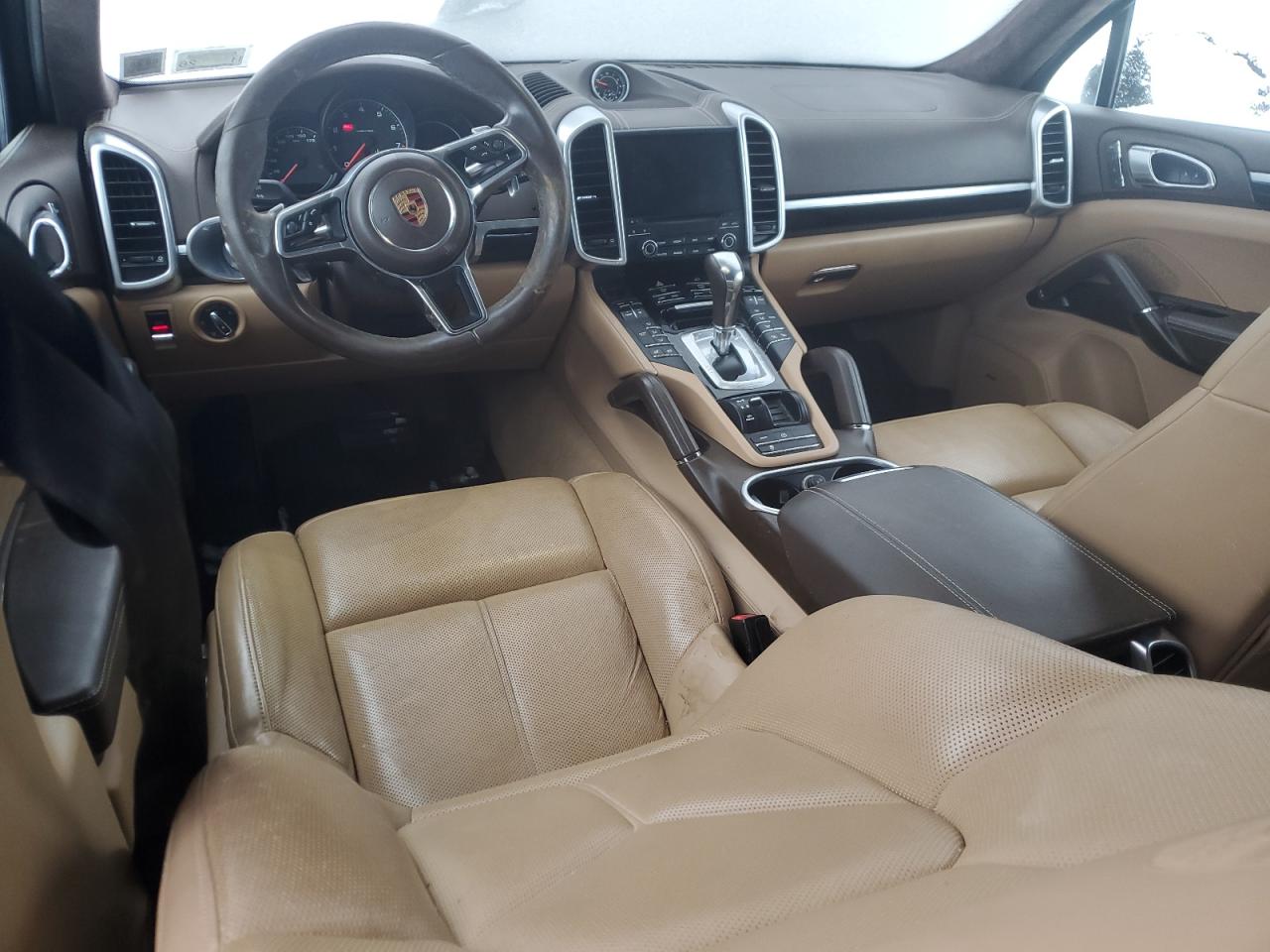 2017 PORSCHE CAYENNE photo 8