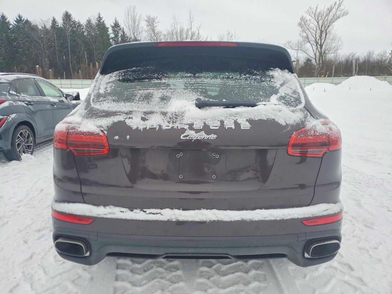2017 PORSCHE CAYENNE photo 6