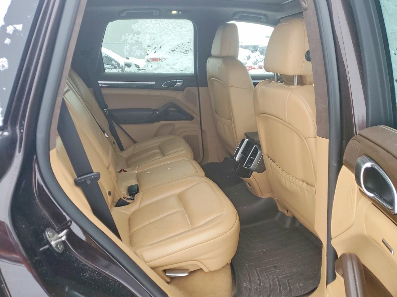 2017 PORSCHE CAYENNE photo 11