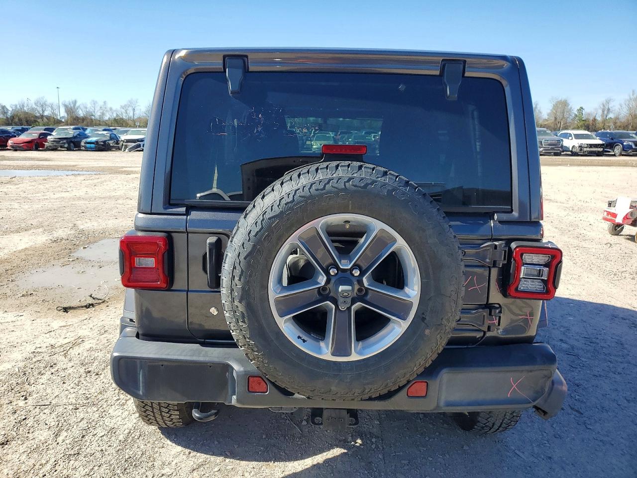 2019 JEEP WRANGLER UNLIMITED SAHARA photo 6