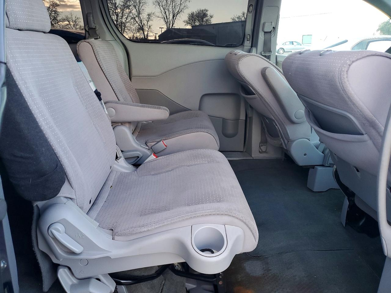 2005 NISSAN QUEST S photo 31