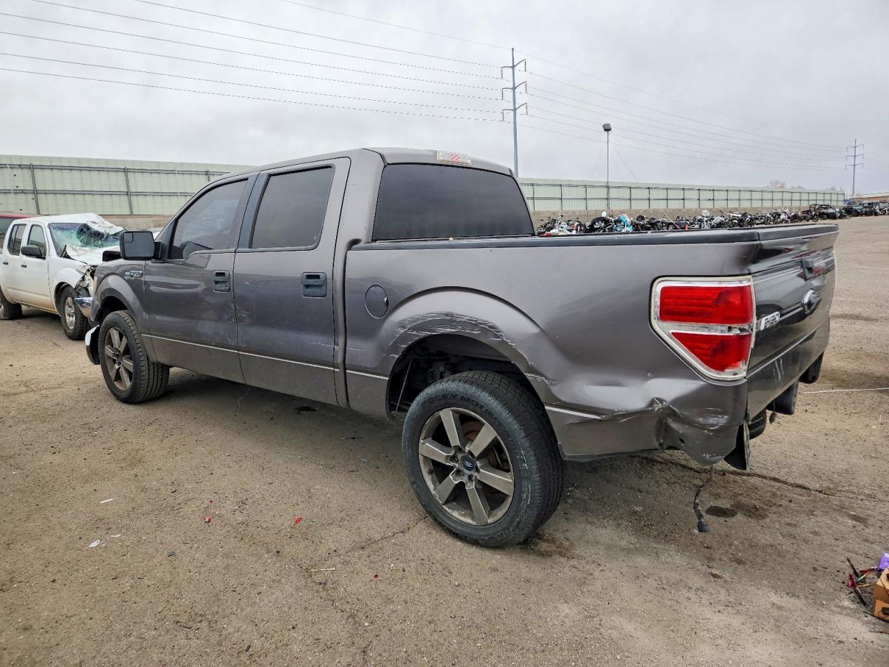 2014 FORD F150 SUPERCREW photo 2