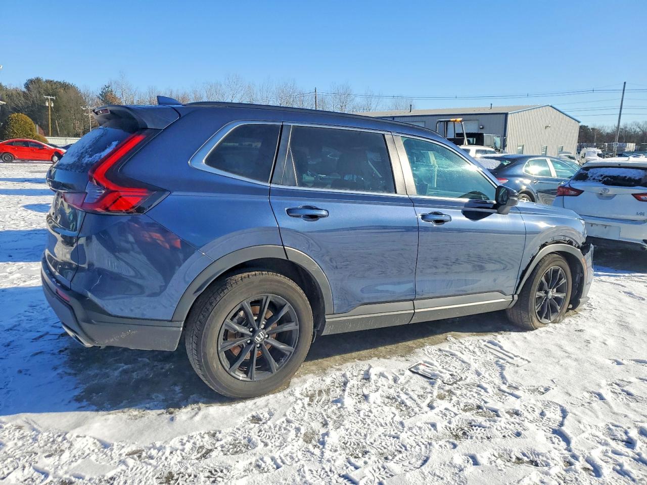 2025 HONDA CR-V SPORT photo 3