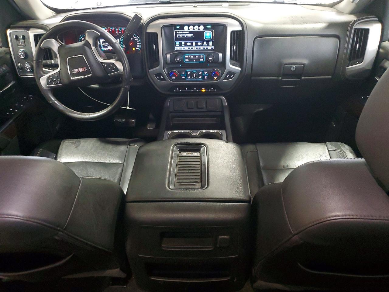 2017 GMC SIERRA K1500 SLT photo 8