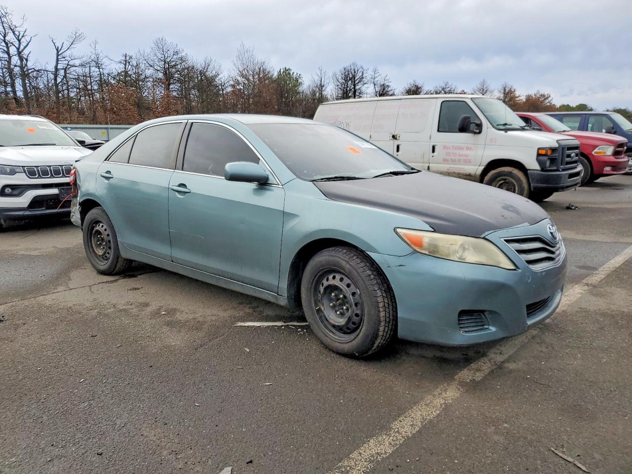 2011 TOYOTA CAMRY BASE photo 4