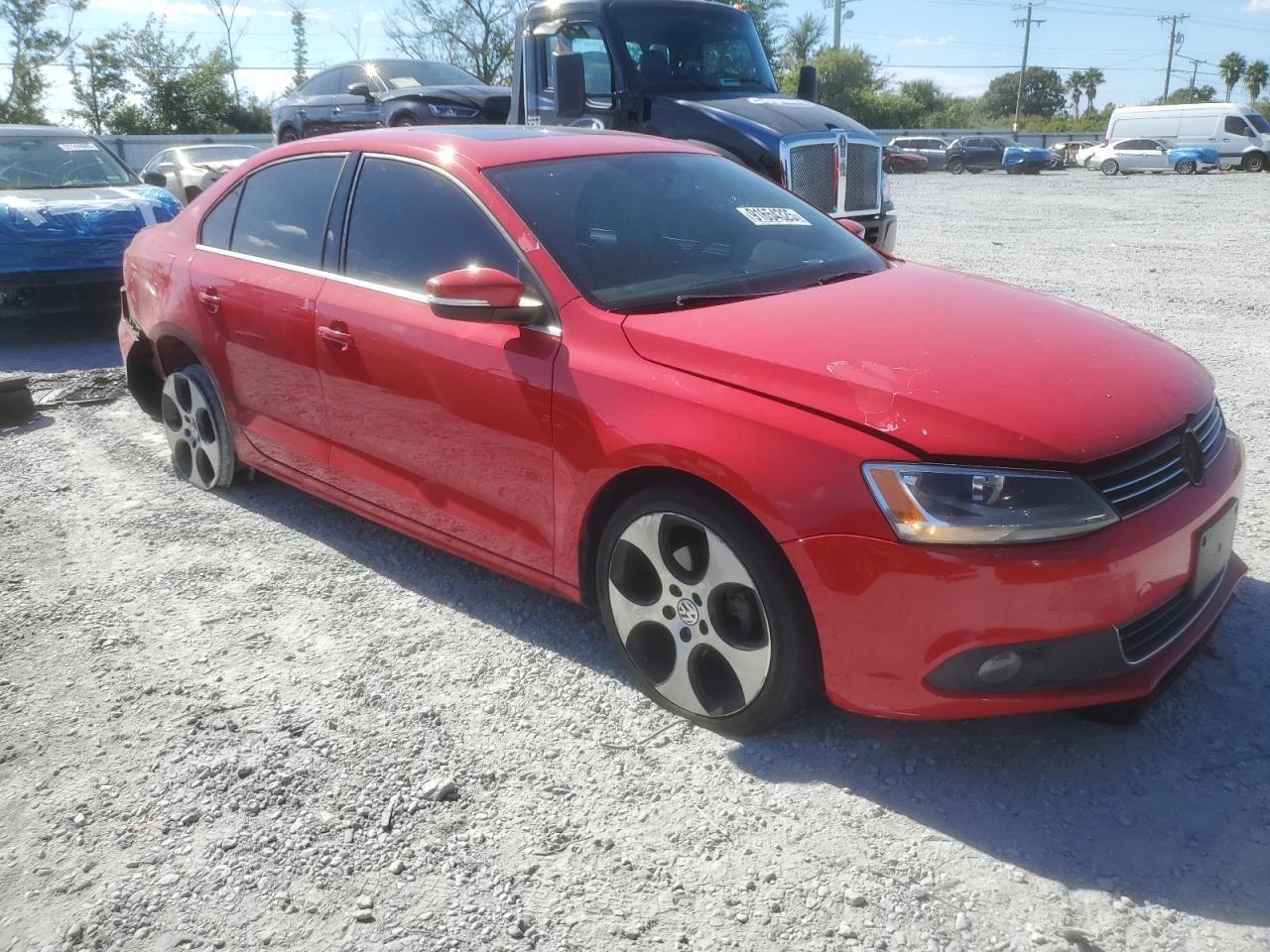 2013 VOLKSWAGEN JETTA TDI photo 4