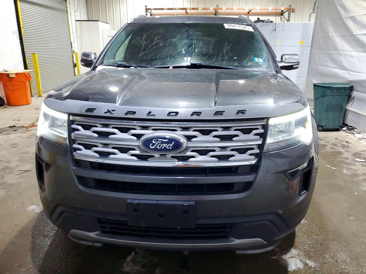 2019 FORD EXPLORER XLT photo 9