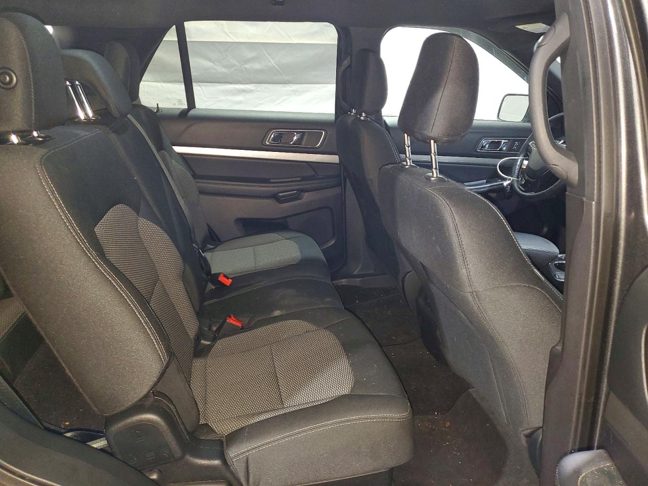 2019 FORD EXPLORER XLT photo 21