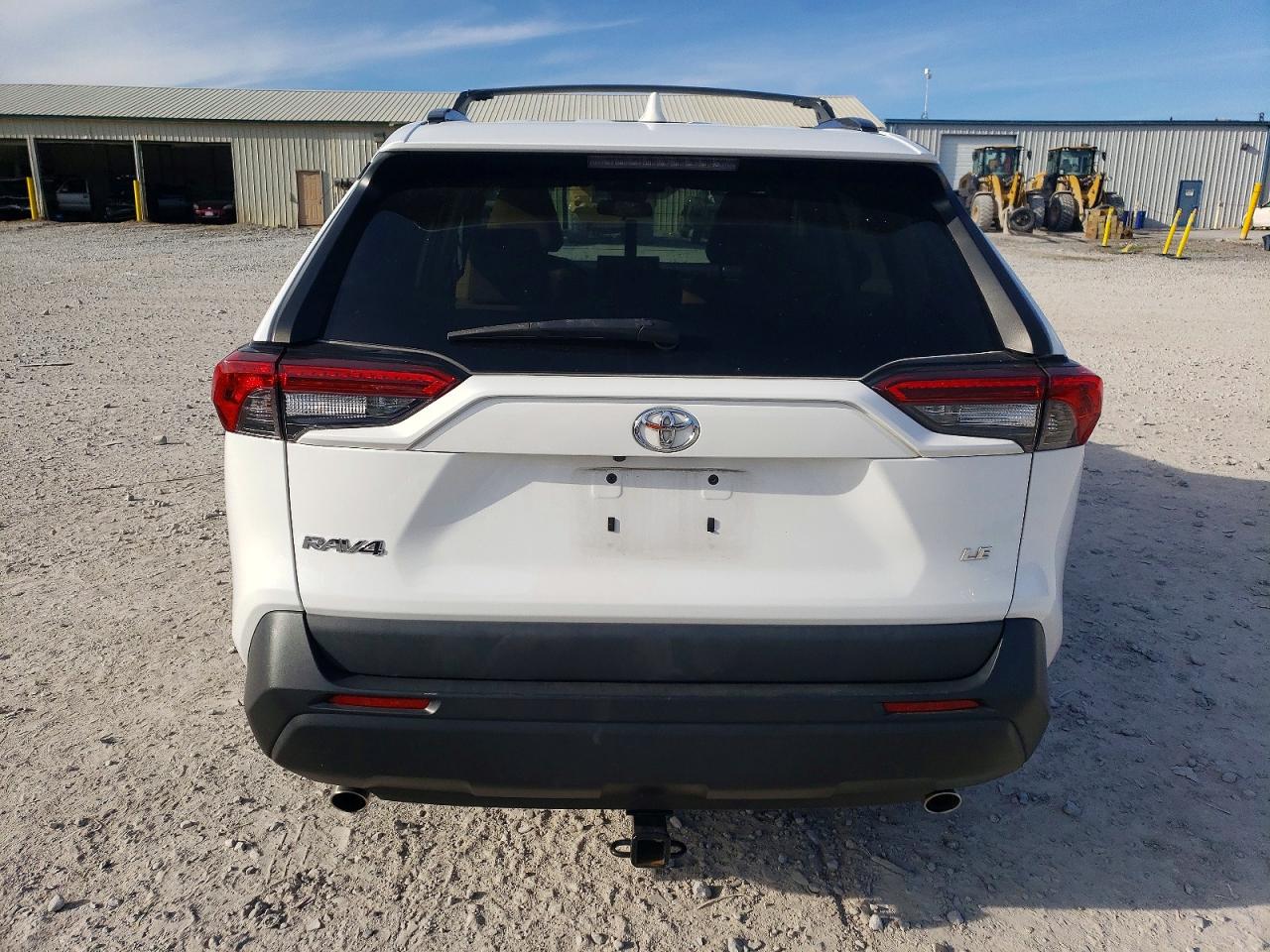 2019 TOYOTA RAV4 LE photo 16