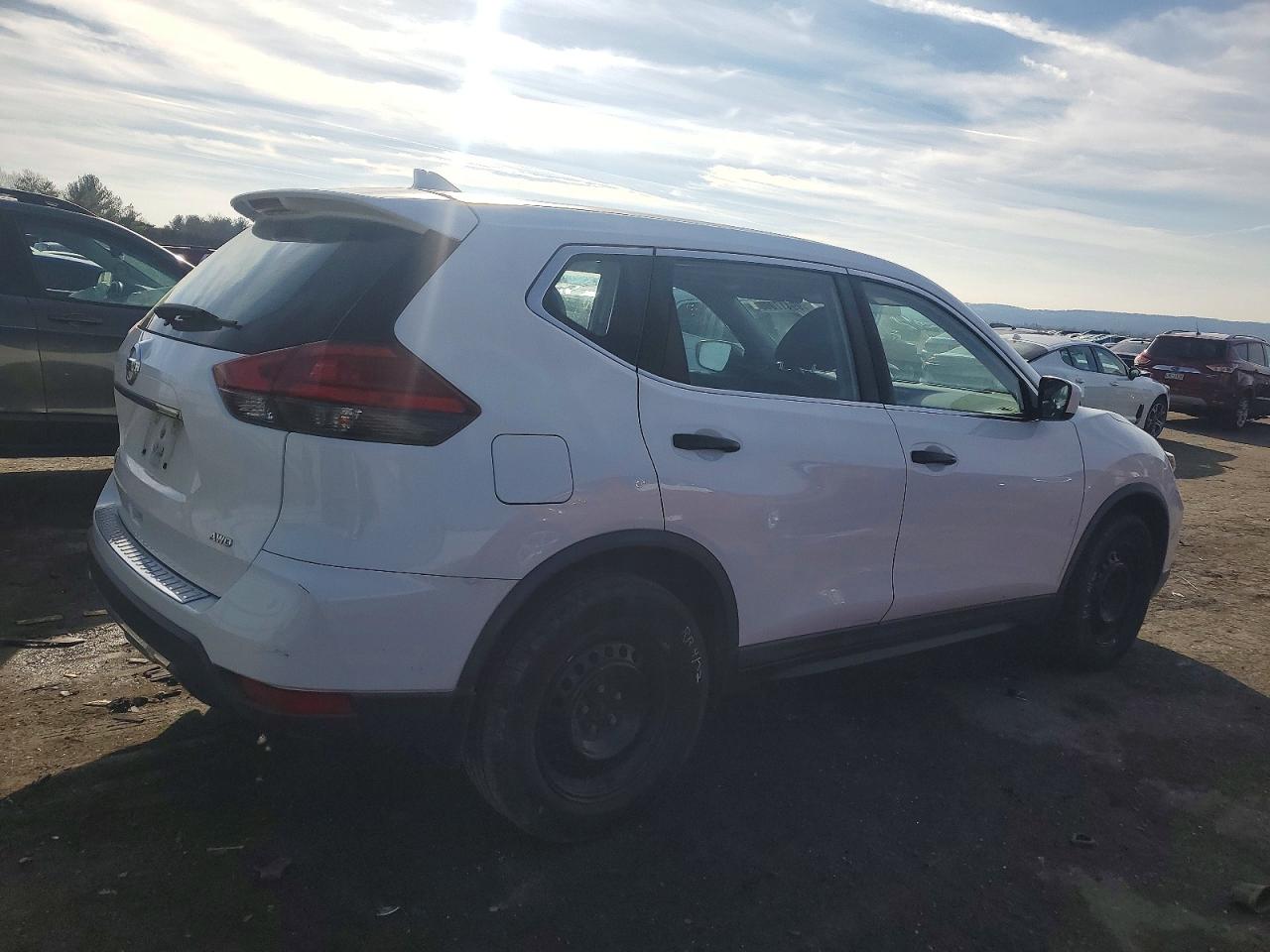 2017 NISSAN ROGUE S photo 7