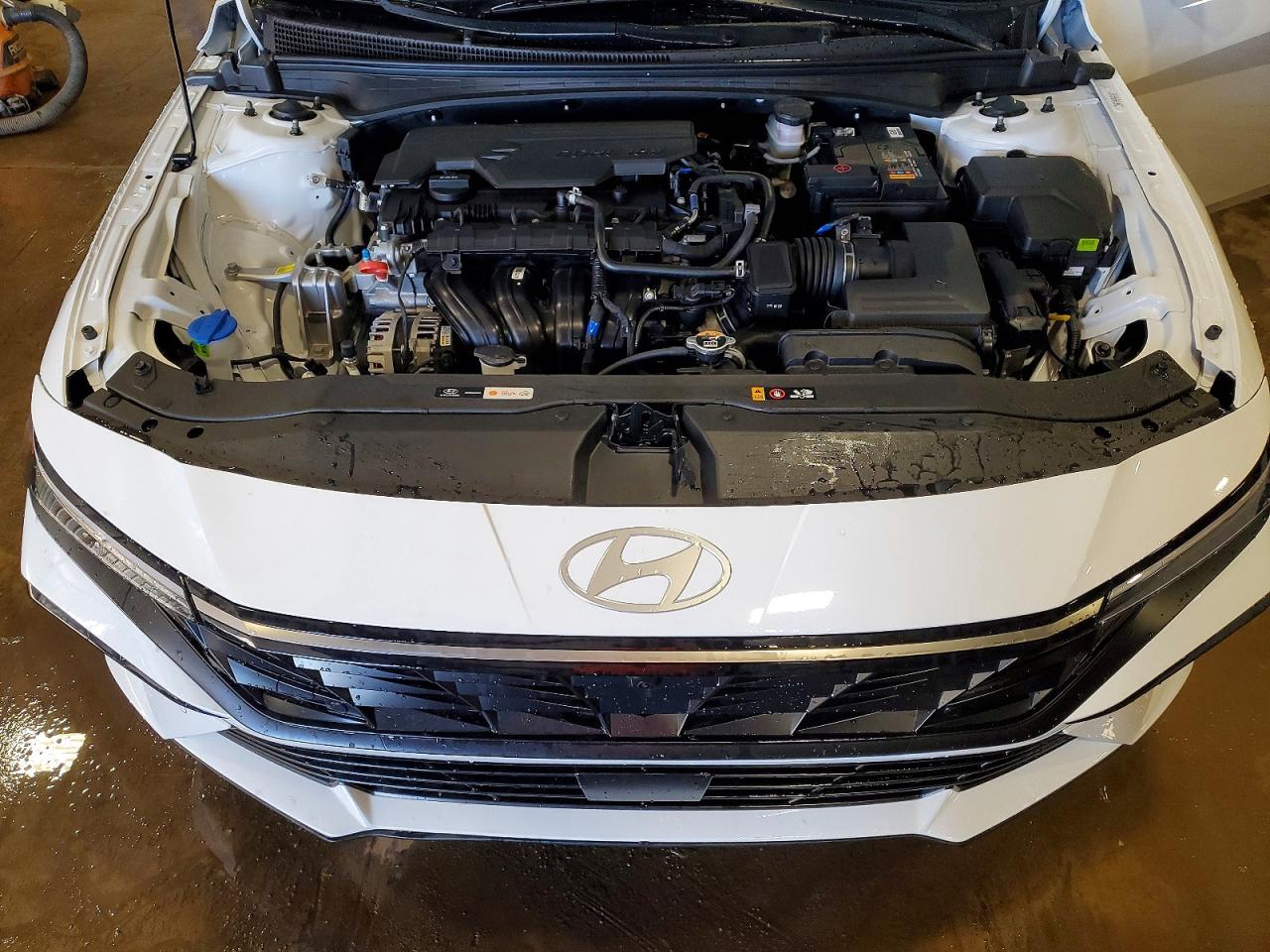 2024 HYUNDAI ELANTRA LIMITED photo 11