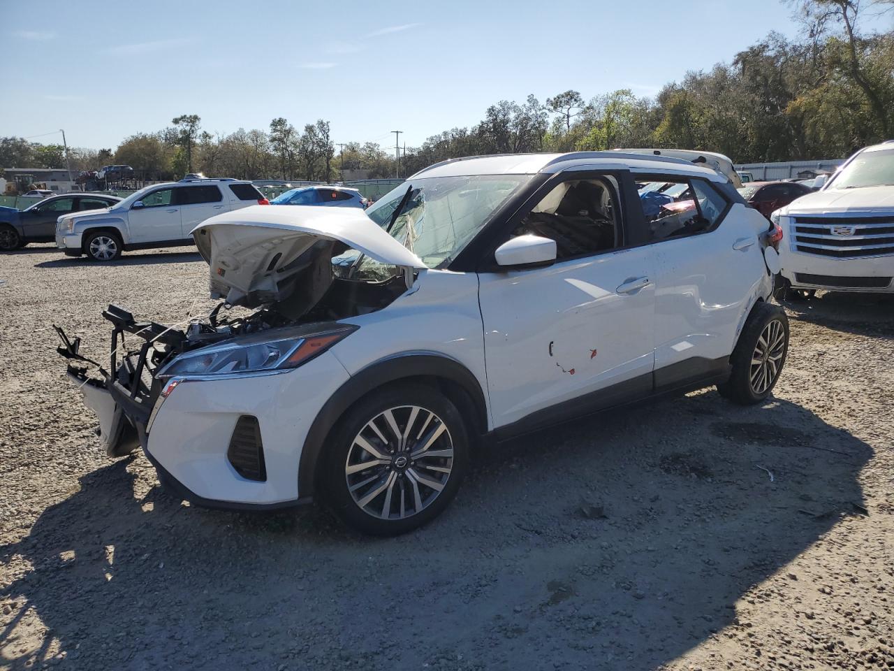 2021 NISSAN KICKS