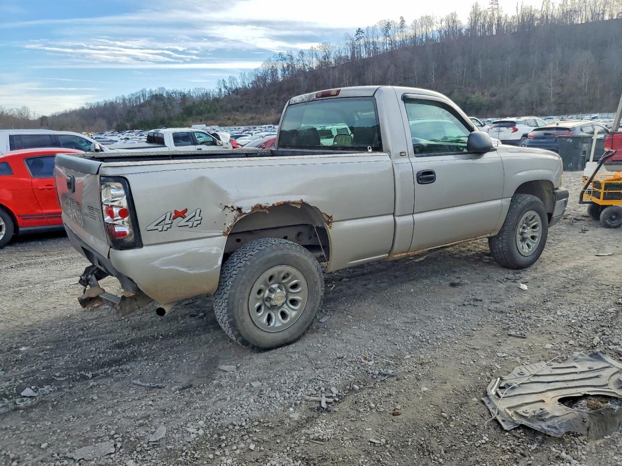 2005 CHEVROLET SILVERADO K1500 photo 3