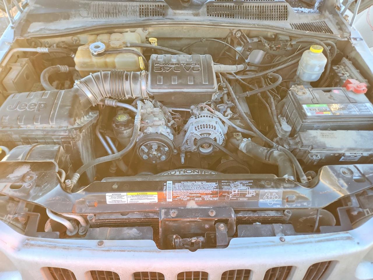 2003 JEEP LIBERTY SPORT photo 12