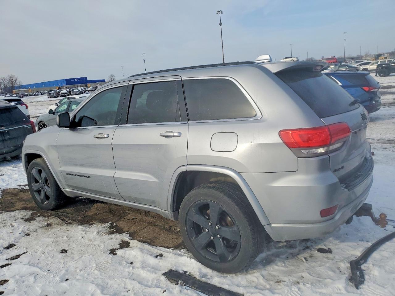 2015 JEEP GRAND CHEROKEE LAREDO photo 2