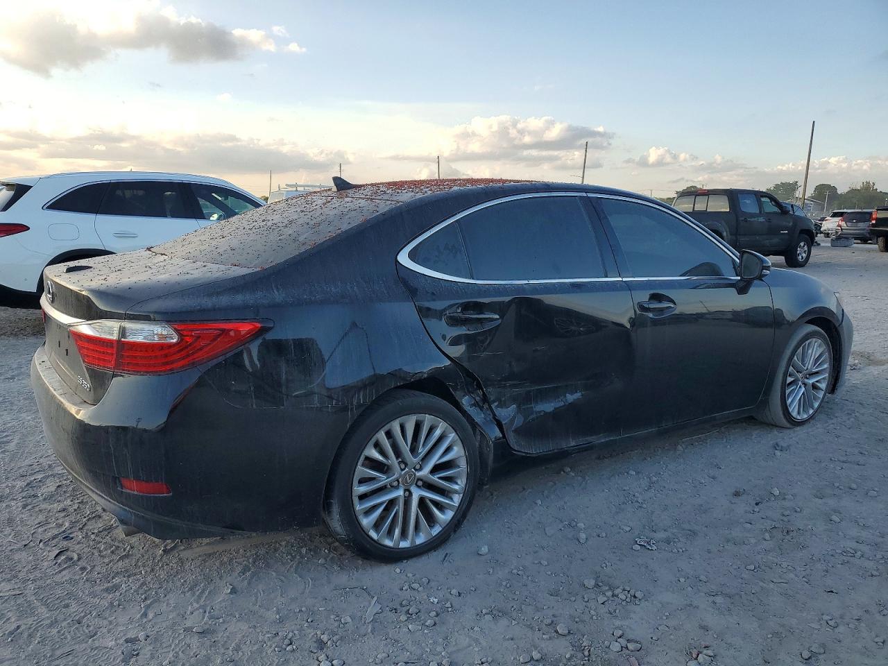 2013 LEXUS ES 350 photo 3