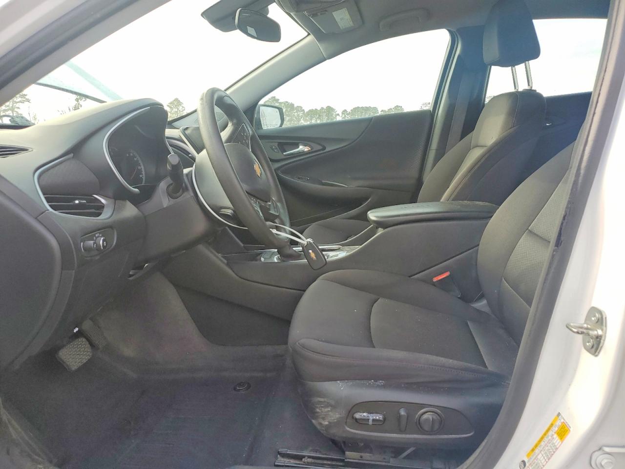2023 CHEVROLET MALIBU LT photo 7