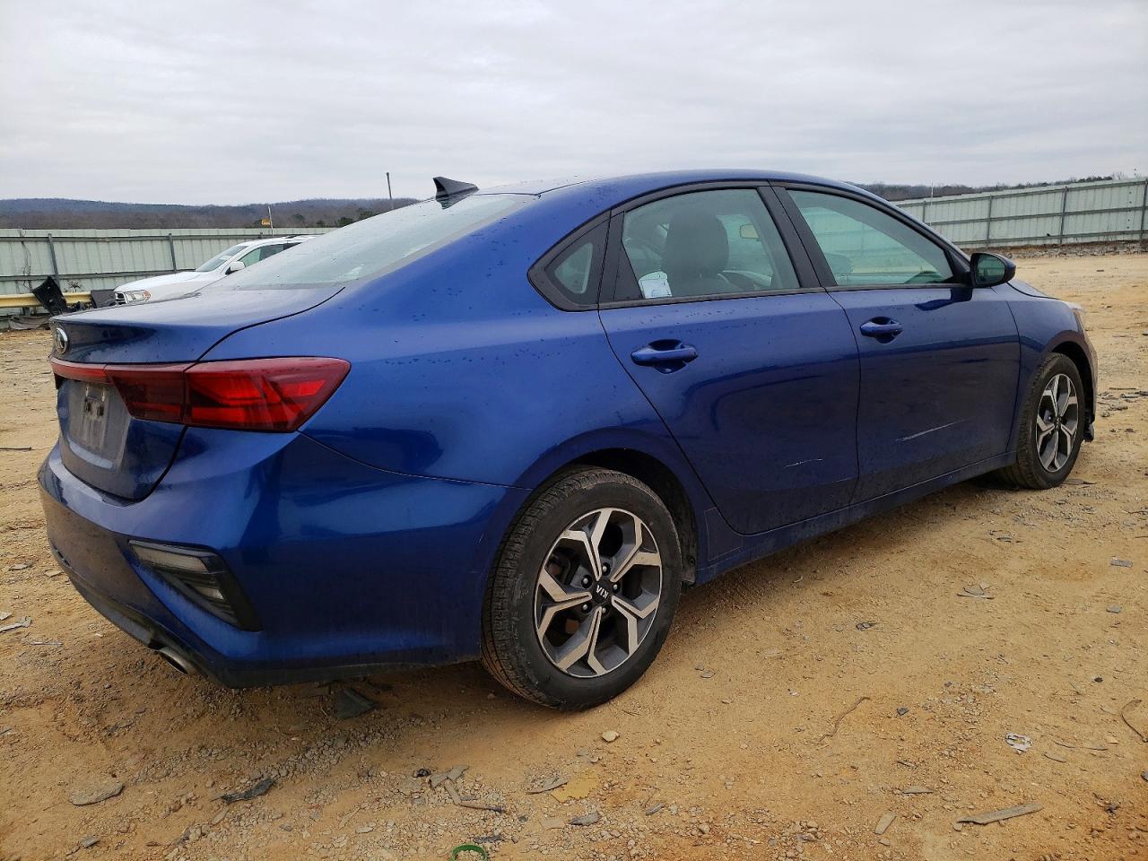 2021 KIA FORTE EX photo 3
